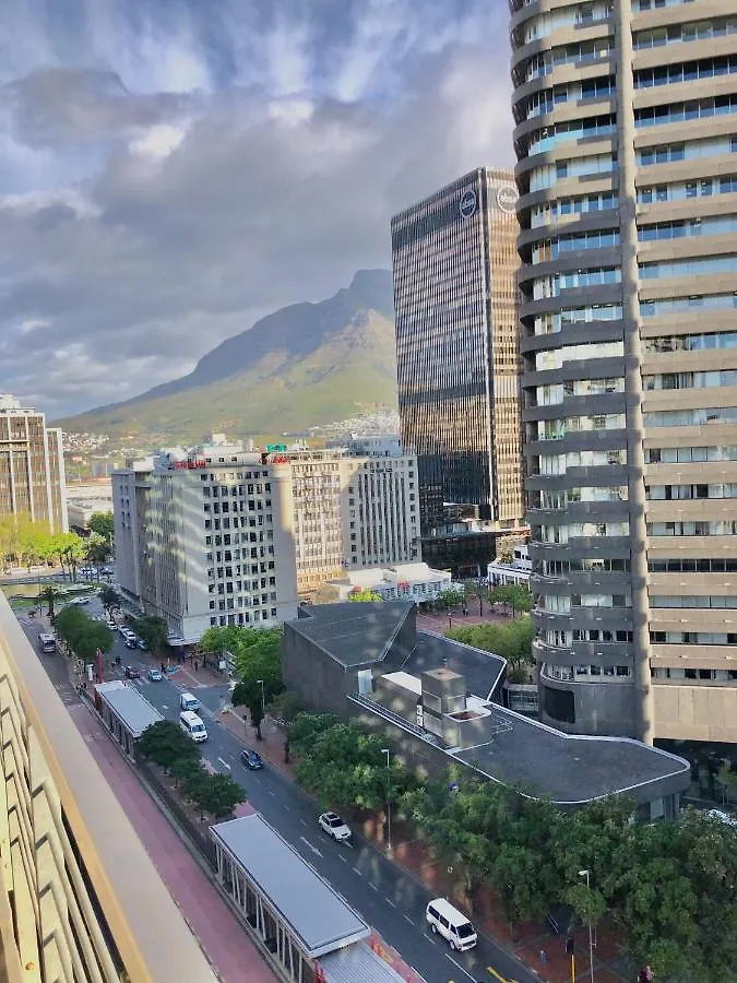 Icon Self Catering Apartment In Cape Town Near Waterfront And Cticc