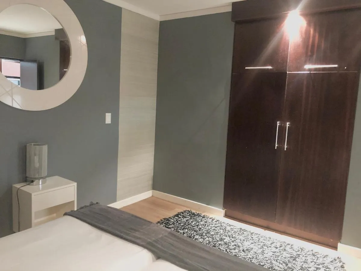 Icon Self Catering Apartment In Cape Town Near Waterfront And Cticc